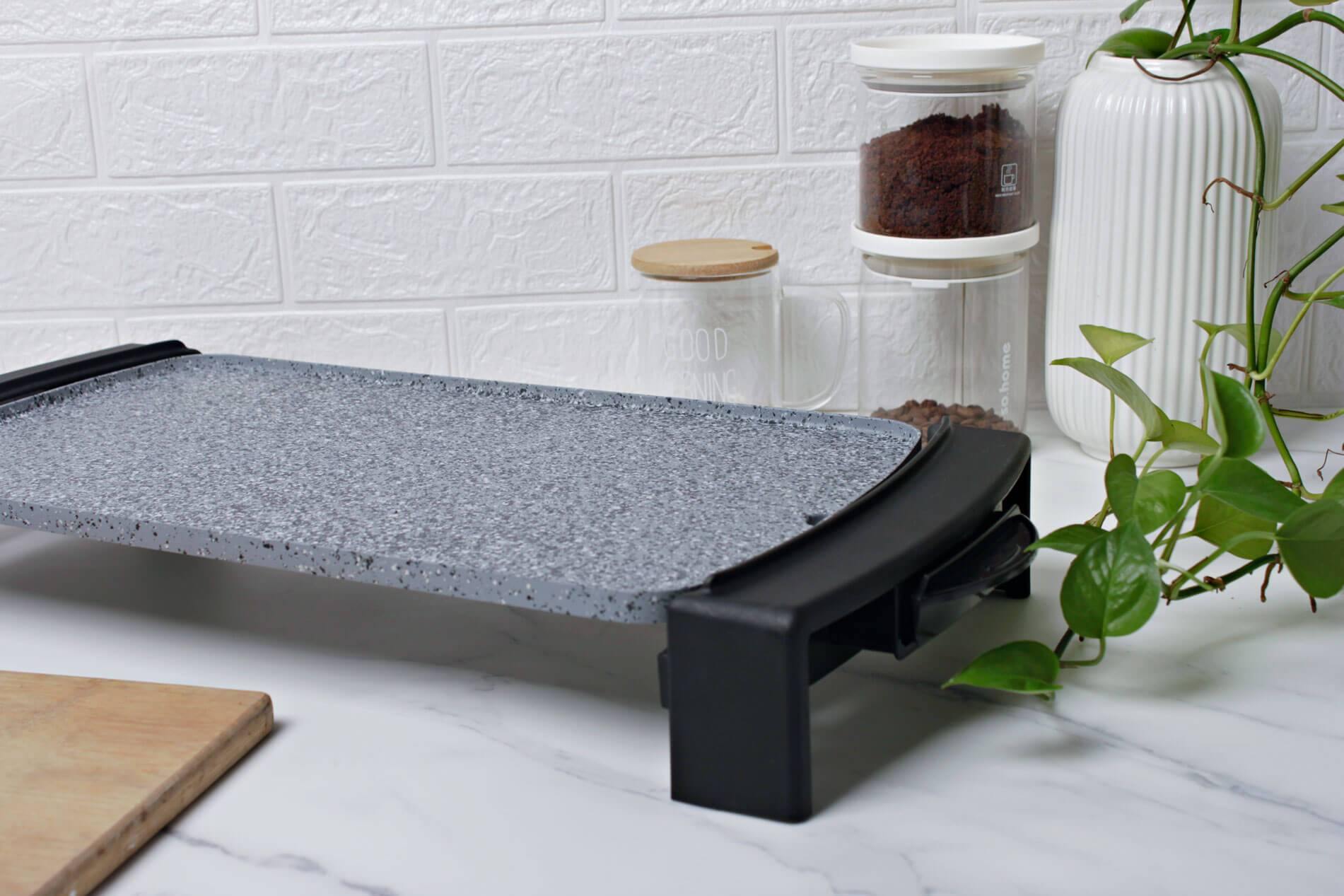 Electric indoor griddle with stone coating