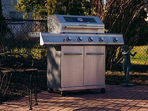 纪念碑烤架 4 燃烧器丙烷燃气烤架不锈钢重型柜式 Mesa400 带烧烤罩（2 件）