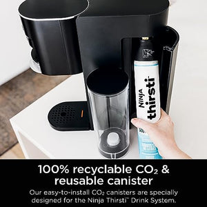 Ninja Thirsti Drink System, Soda Maker, crea bebidas espumosas y sin gas únicas, personaliza el tamaño y el sabor, máquina de agua carbonatada, cilindro de CO2 de 60 l y variedad de gotas de agua saborizadas, negro WC1001